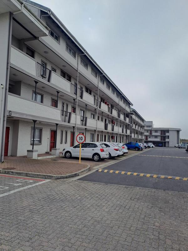 2 Bedroom Property for Sale in Uitzicht Western Cape